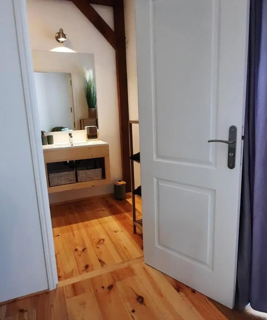 Chambres D'Hotes Domaine Les Grands Perons Herisson Bed & Breakfast